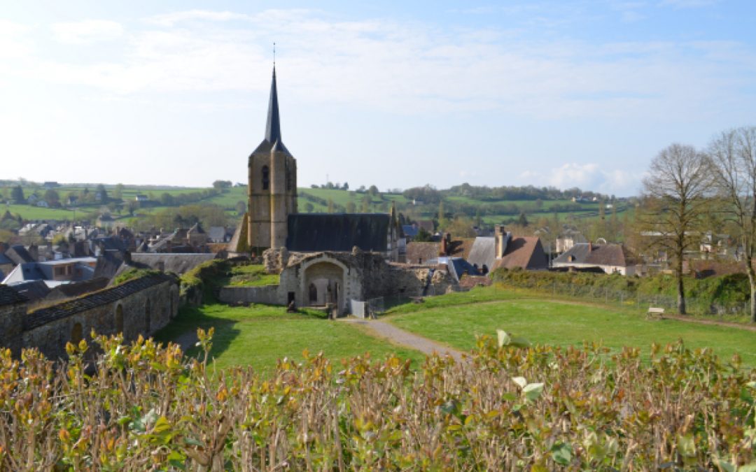 Visite historique de Moulins-Engilbert